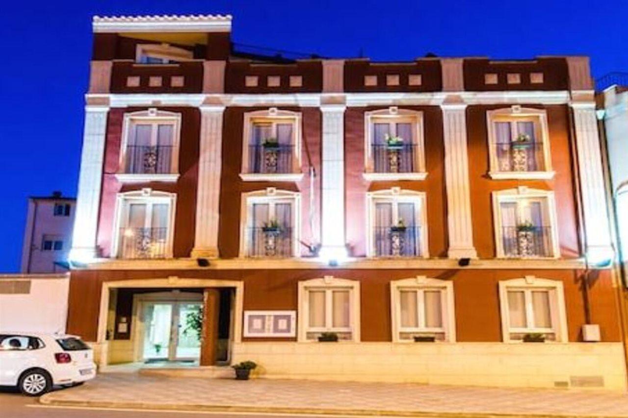 La Cava Hotel Cabanes  Bagian luar foto