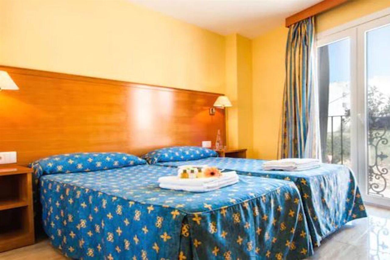 La Cava Hotel Cabanes  Bagian luar foto