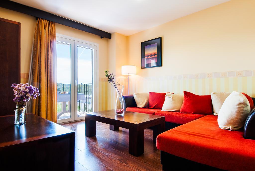 La Cava Hotel Cabanes  Bagian luar foto