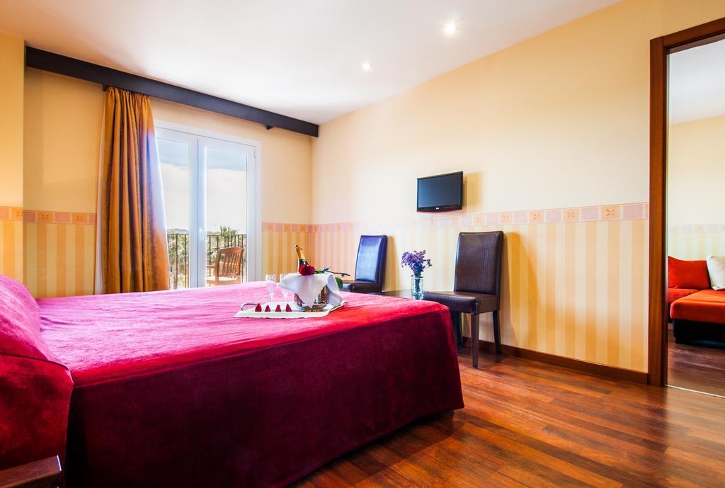 La Cava Hotel Cabanes  Bagian luar foto